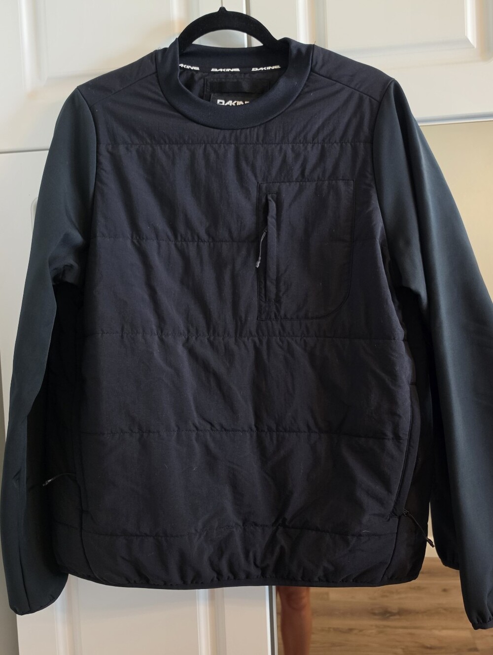 Dakine Black Quilted Hybrid Pullover Jacket